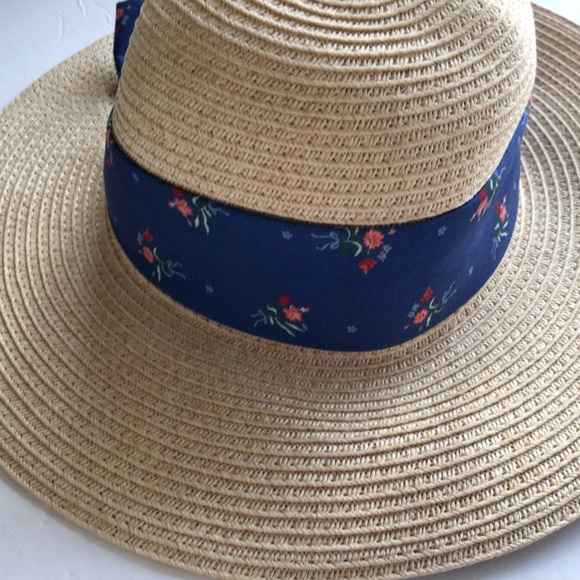 DISNEY X BEAUTY AND THE BEAST STRAW HAT NWOT - Picture 9 of 10